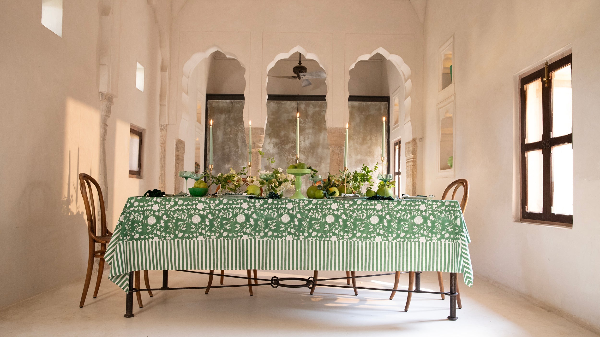 Wild Garden Tablecloth Green